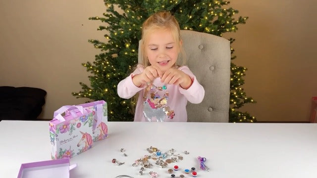 COO&KOO Charm Bracelet Making Kit, A Unicorn Girls Toy That Inspires Creativity and Imagination, Crafts for Ages 8-12 with Jewelry Making & Art Kit Perfect Gifts, Self-Expression!