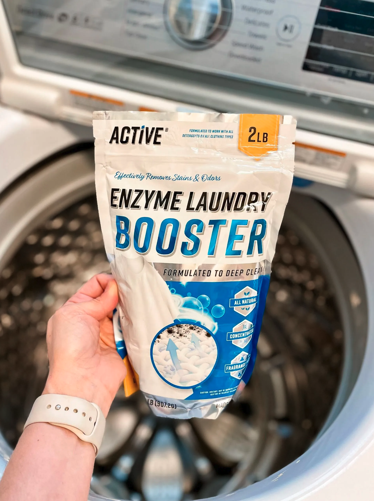 Active Wear Laundry Detergent & Soak - Formulated for Sweat and Workout Clothes - Natural Performance Concentrate Enzyme Booster Deodorizer - Powder Wash for Activewear Gym Apparel (90 Loads)