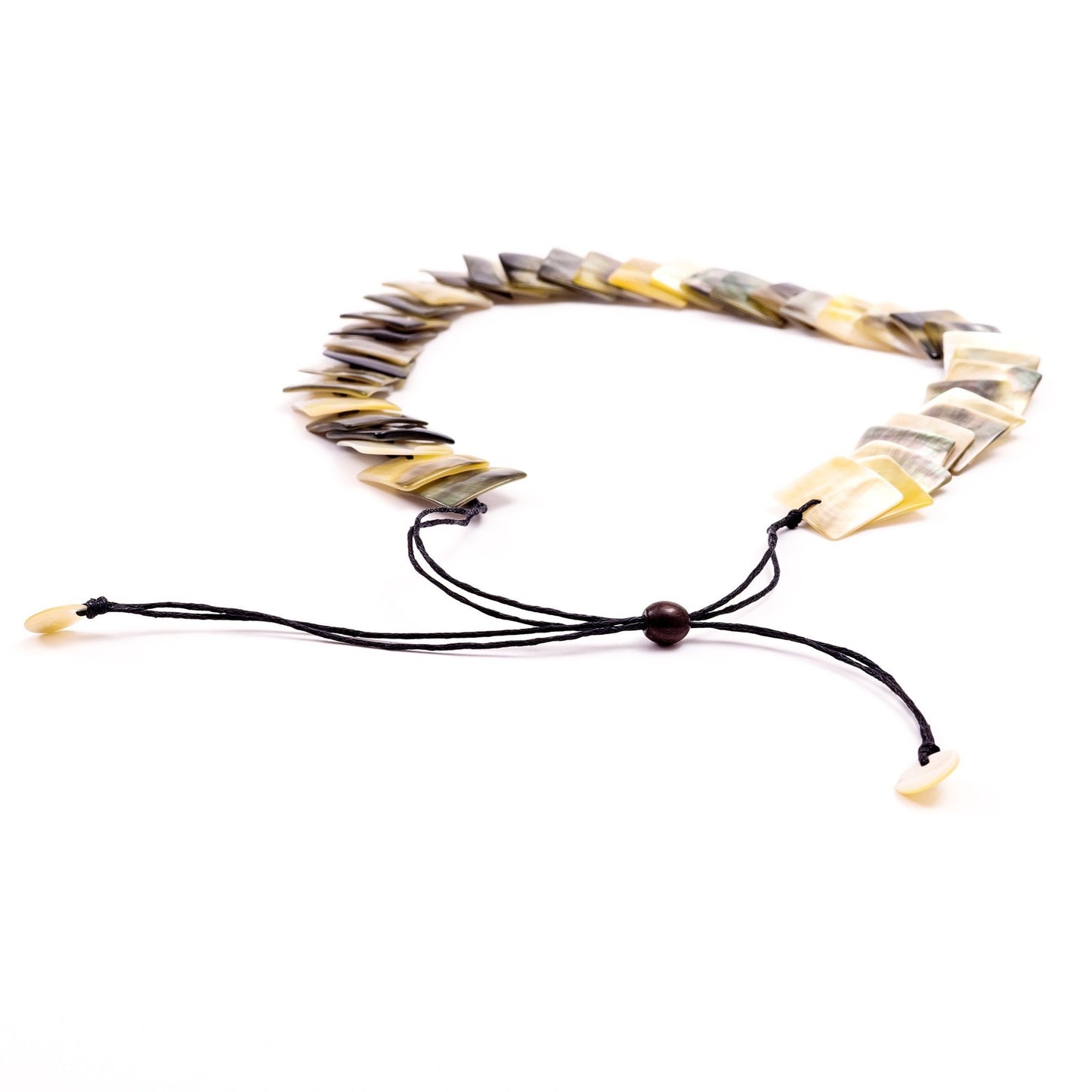Mother of Pearl Shell Necklace - Playa Iridescent Grey | LIKHÂ