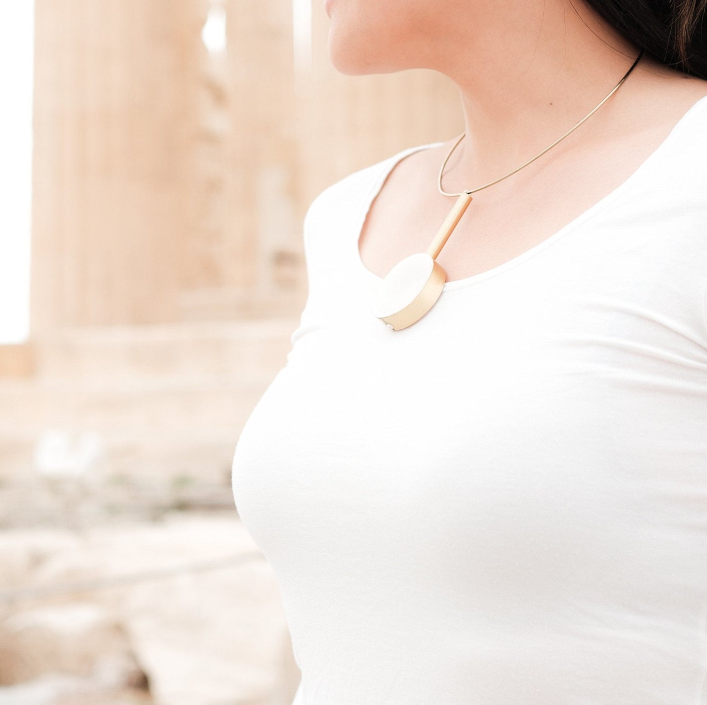 White Statement Necklace - Handmade Choker Pendula | LIKHÂ