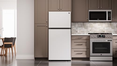 Kenmore 30 in. 18.2 cu. ft. Capacity Refrigerator/Freezer with Adjustable Glass Shelving, Humidity Control Crispers, Gallon Door Bins, ENERGY STAR Certified, White