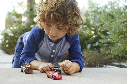 Mattel Disney and Pixar Cars Toys, Radiator Springs 3-Pack of Die-cast Toy Cars & Trucks with Lightning McQueen, Mater & Sheriff