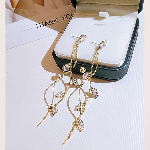 Crystal Wedding Earrings for Bridal Bridesmaid ，Bride Drop Earrings Gold Chandelier Dangle Earrings for Women， Cubic Zirconia Rhinestone Dangling Earrings Prom Party Jewelry Gifts