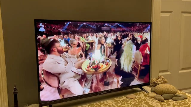 32 Inch Smart TV with LED Google TV, Google Assistant Built-in with Voice Remote, Compatible with Bluetooth, Streaming 768p HD Television (Black)