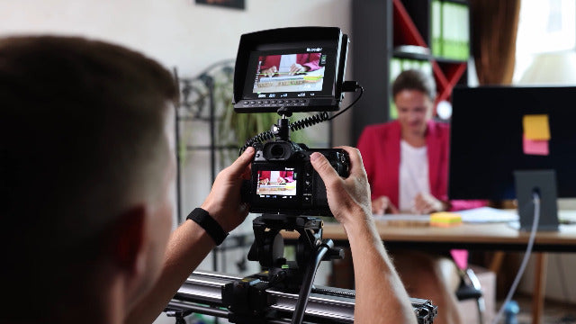 Crucial X10 Pro 4TB Portable SSD - Up to 2100MB/s Read, 2000MB/s Write - Water and dust Resistant, PC and Mac, with Mylio Photos+ Offer - USB 3.2 External Solid State Drive - CT4000X10PROSSD902