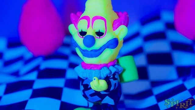 Funko Spirit Halloween Killer Klowns from Outer Space Blacklight Jumbo POP! Figure | Officially Licensed | Halloween Décor