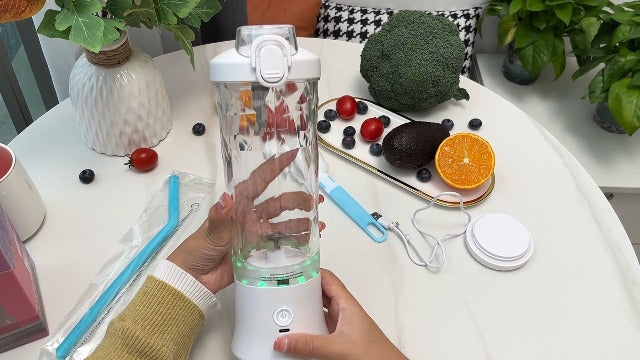 Portable Blender 20 Oz, Personal Size Blender for Shakes and Smoothies with Ice Cube Tray, Mini Small Smoothie Blender Bottles for Kitchen Home Gym Sports Travel (Mint Blender+ice cube tray)