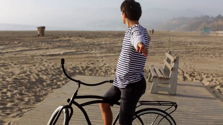 sixthreezero Around The Block Men's Beach Cruiser Bike, Single Speed Step-Through Touring Hybrid Bicycle with Rear Rack, 26 Inch Wheels, Matte Black