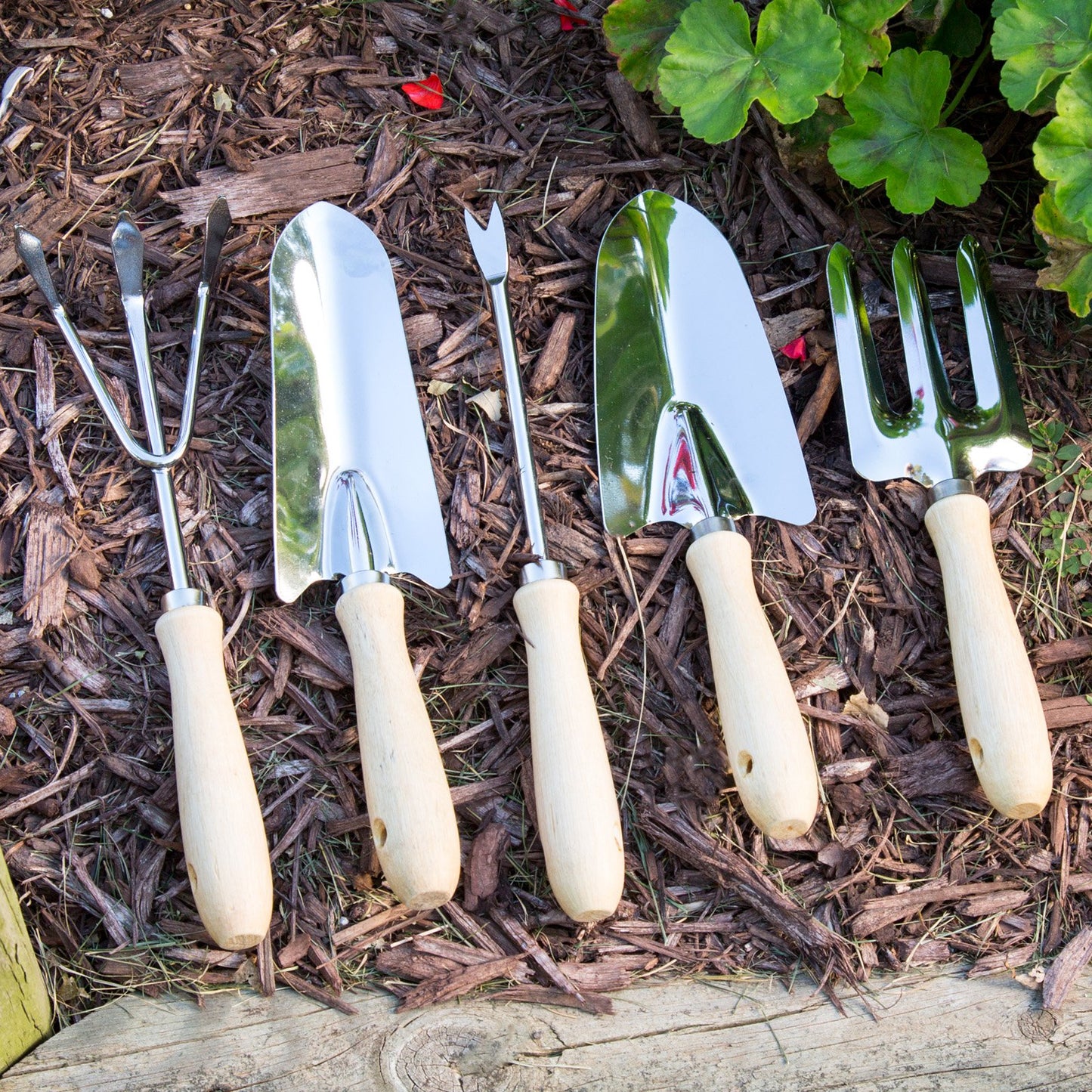 Pure Garden 11.5-inch All-In-One Garden Tool Set, Stool, and Carry Bag