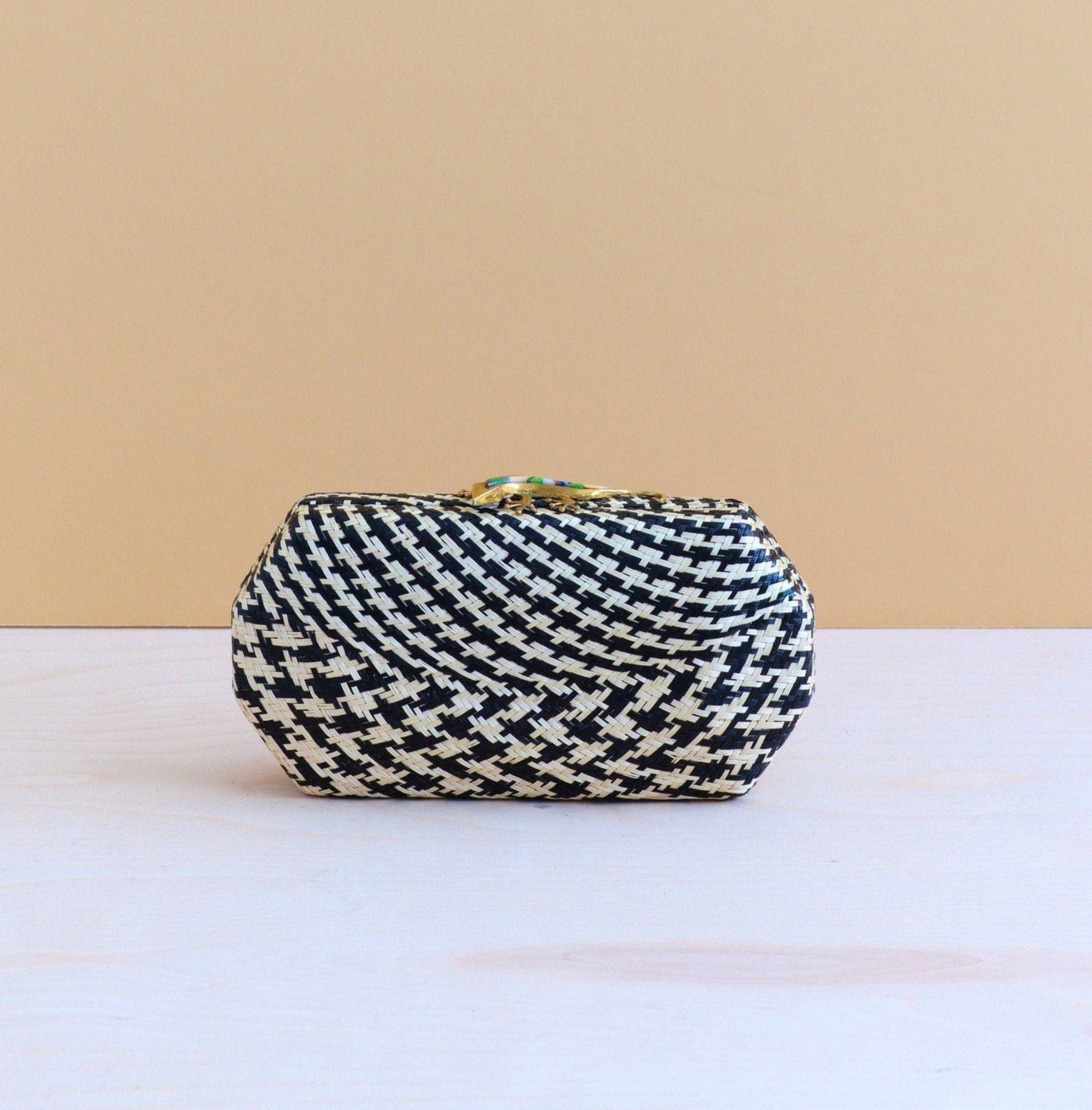 Black Houndstooth Clutch - Handwoven Clutch | LIKHÂ