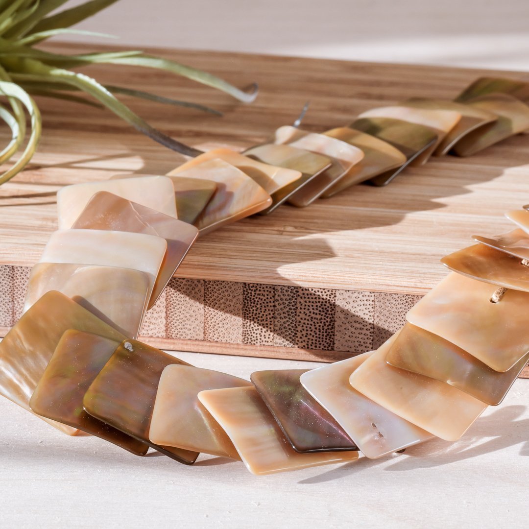 Mother of Pearl Long Necklace - Playa Nude Brown | LIKHÂ