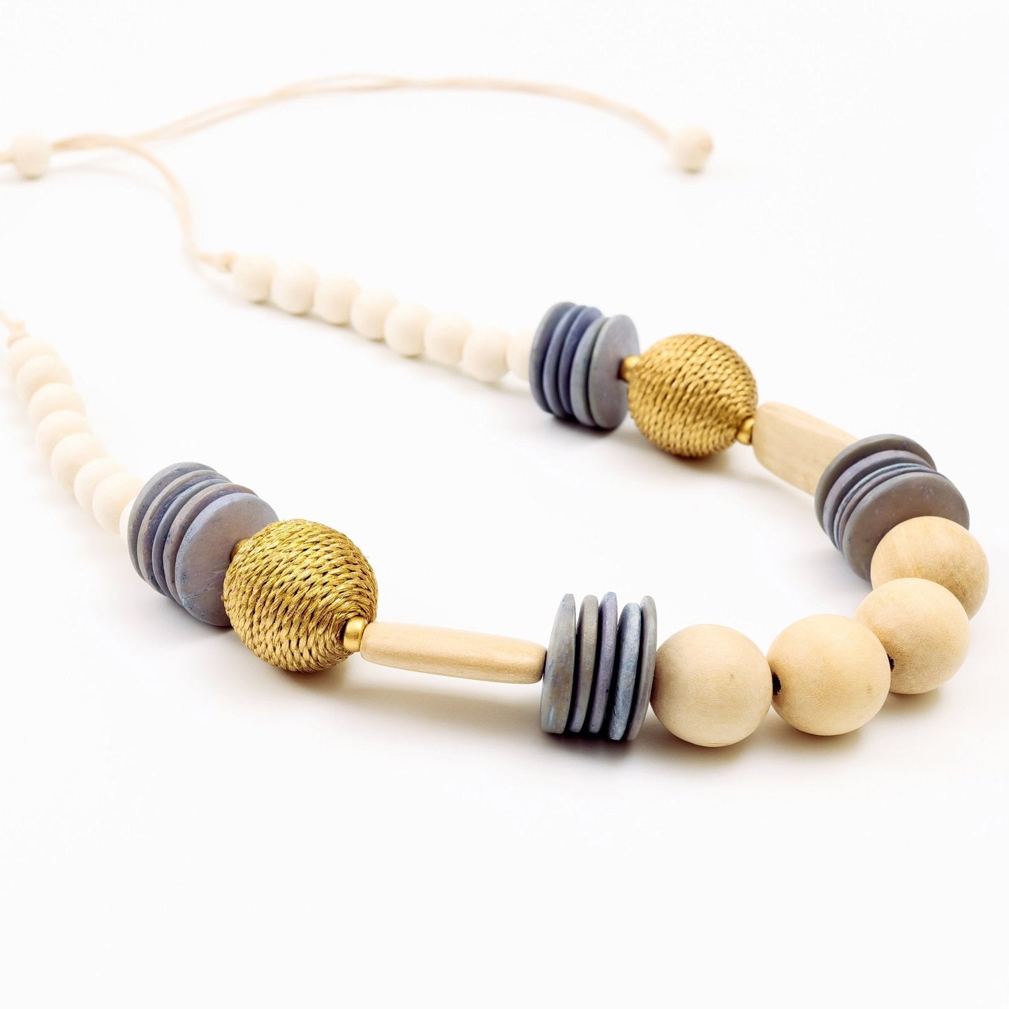 Cream Bead Necklace - Bombon Artisan Necklace | LIKHÂ