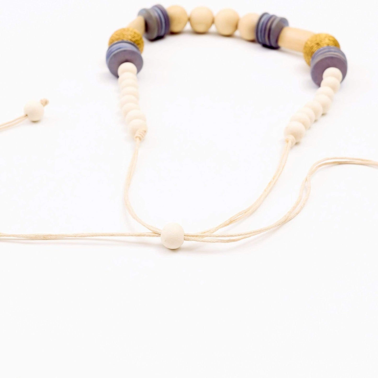 Cream Bead Necklace - Bombon Artisan Necklace | LIKHÂ