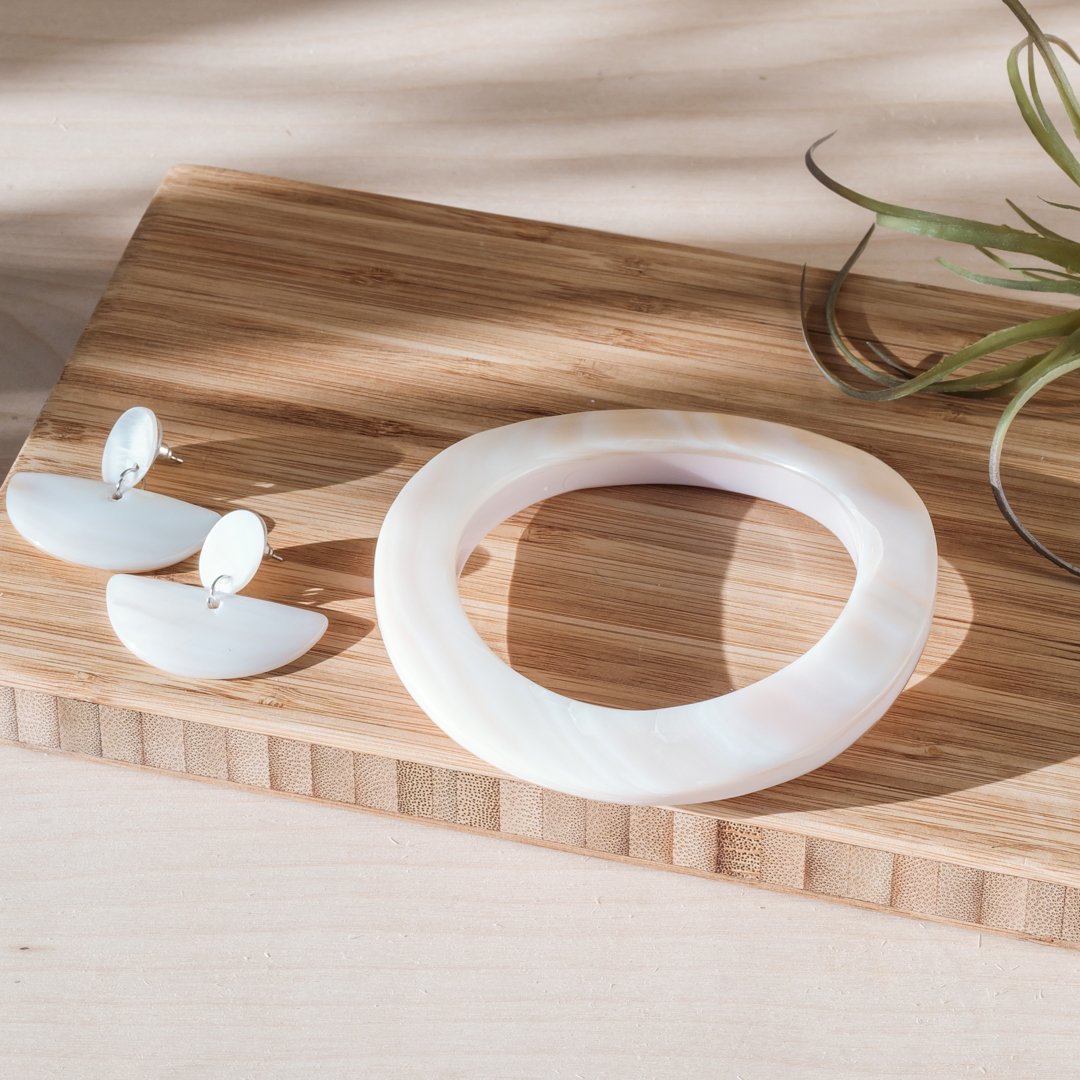 Geometric Earrings, Pearl White - Mother-of-Pearl Jewelry | LIKHÂ