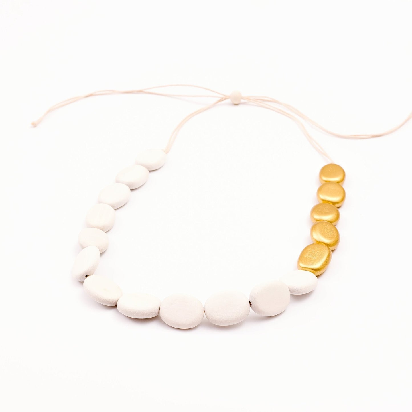 White Wooden Bead Necklace Guija | LIKHÂ