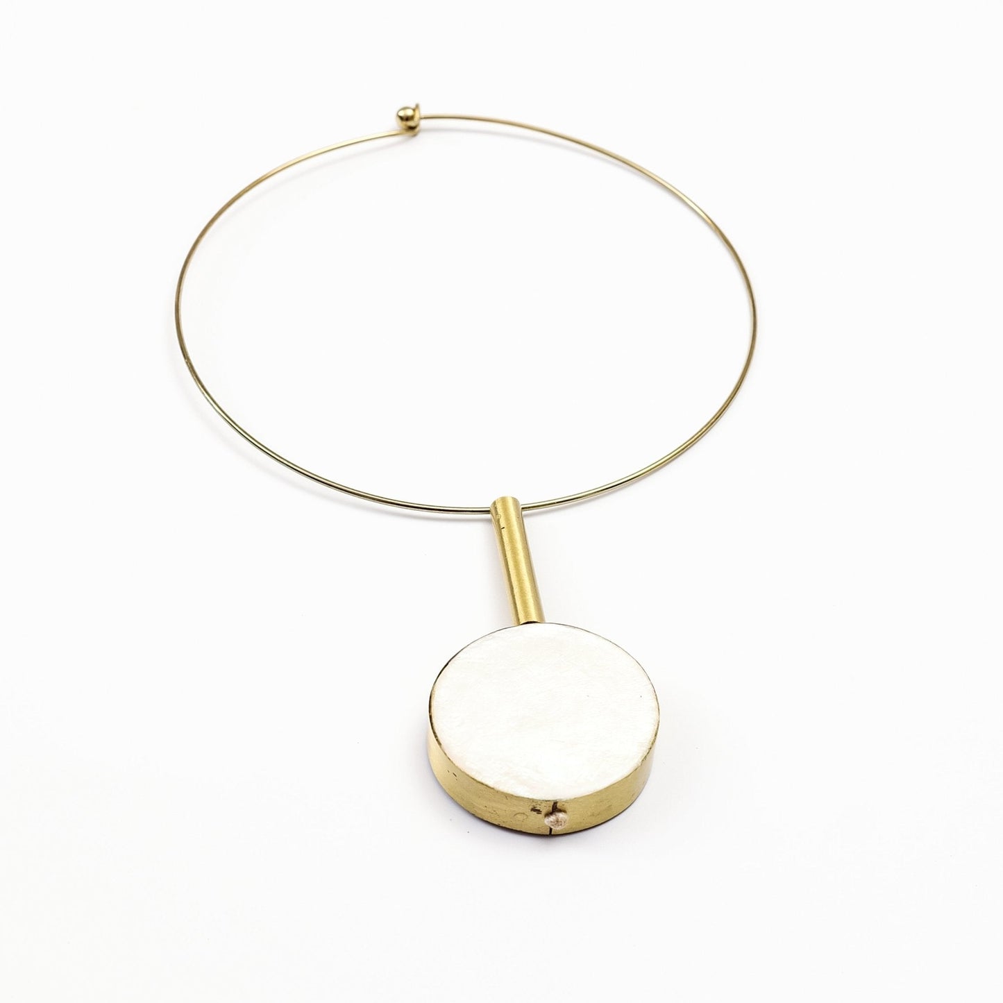 White Statement Necklace - Handmade Choker Pendula | LIKHÂ