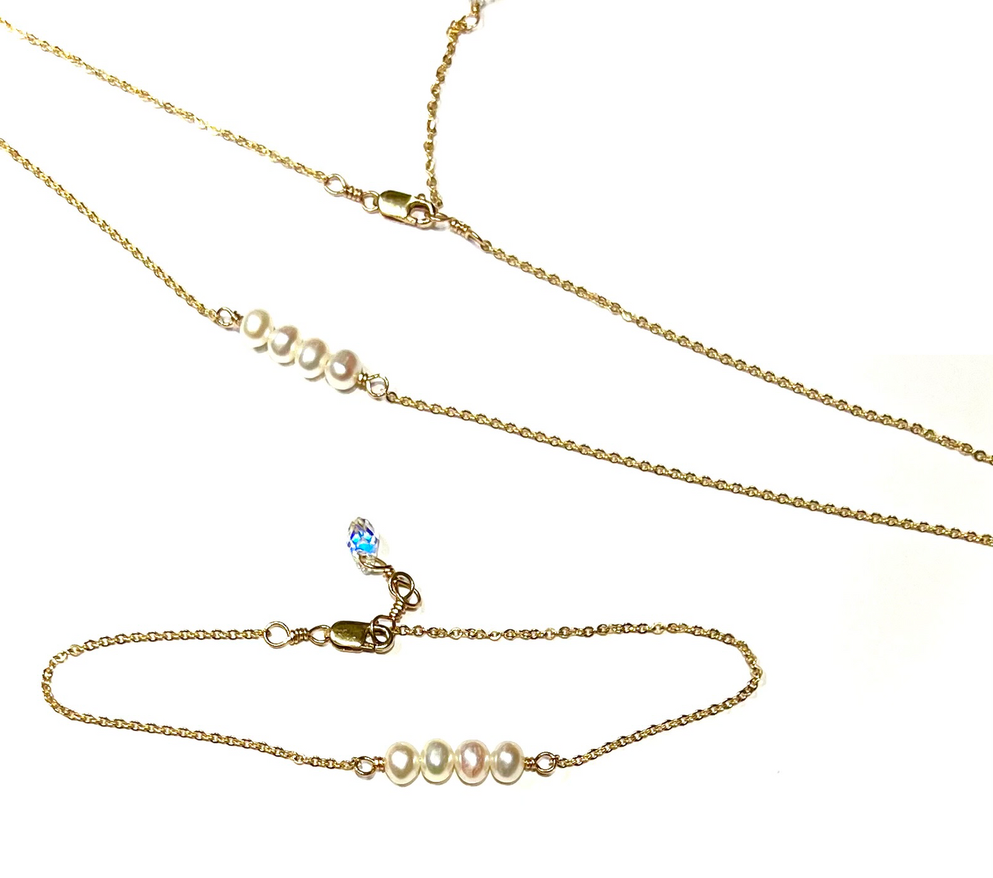 Set: Four Pearl Necklace & Bracelet set