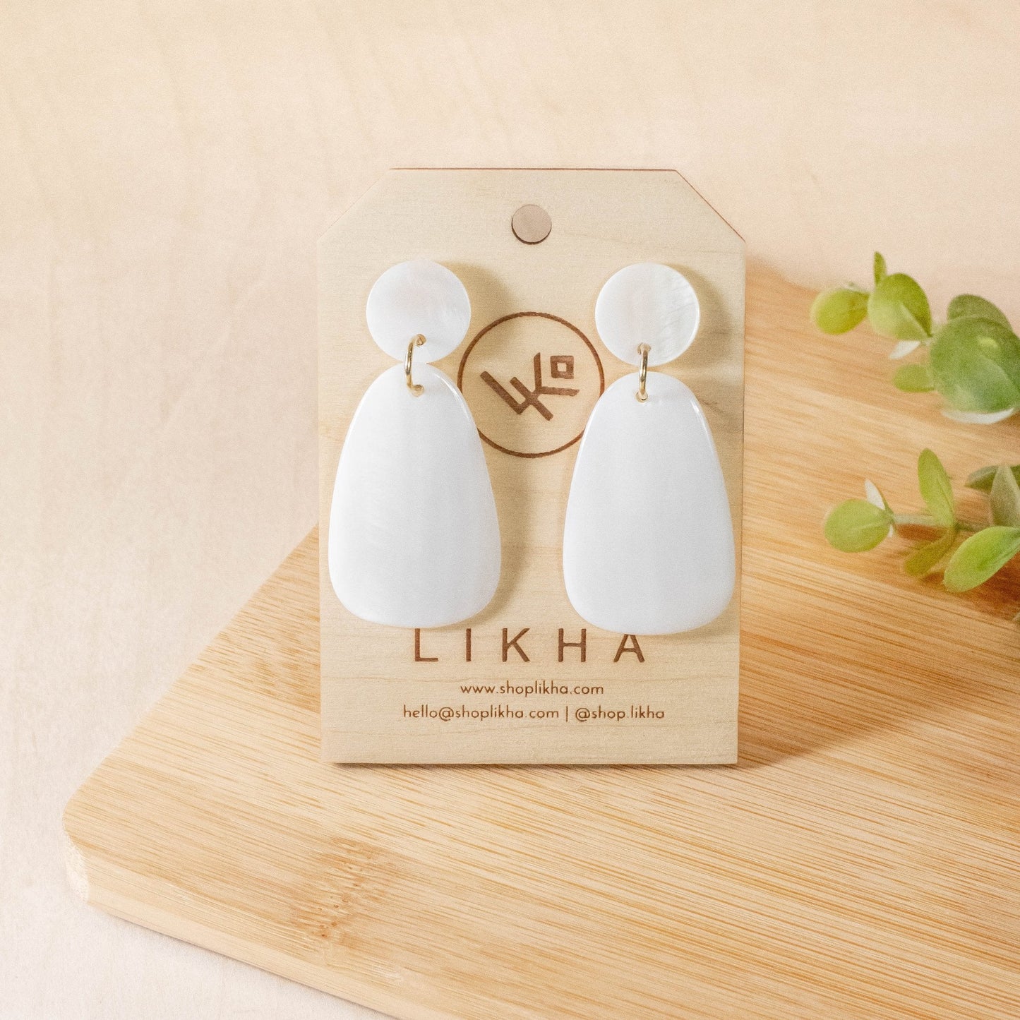 Pearl White Mother of Pearl Earrings - Geometric Earrings | LIKHÂ