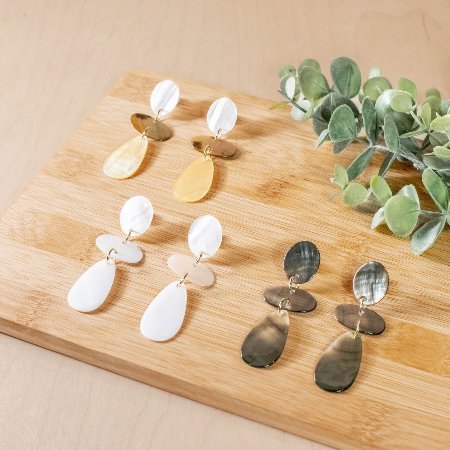Mother of Pearl Tricolor Dangle Earrings | LIKHÂ